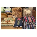Bag lot of 6 nice pillows