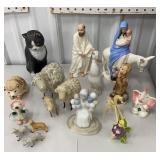 Box lot ceramic figures