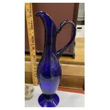 2 piece art glass vases