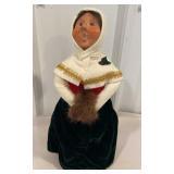 Byers Choice - Adult Caroler