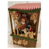 Byers Choice - Straw ornament peddler
