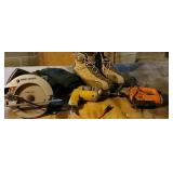 Lot, size 9 boots, gloves, circular saw, drill,