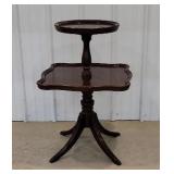 2 tier, clawfoot, stand.