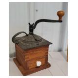 Coffee mill/grinder