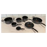 like NEW 7 piece T-Fal pots and pans - like new