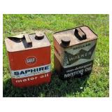 2 oil cans