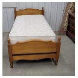 Single maple bed with serta mattress does have a