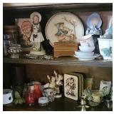 Contents of built-in shelves - knick-knacks, etc