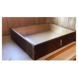 Nice latching showcase