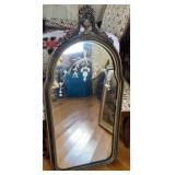 Pretty mirror with etched glass