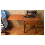 Domestic sewing machine table