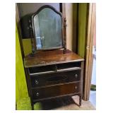 Dresser. ** project - missing 2 drs