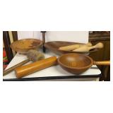Lot of misc wood bowls, rolling pin (missing