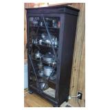 1 door bookcase with key