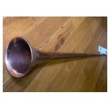 Stagecoach horn on base