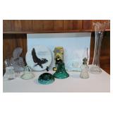 Box - eagle paperweight, oil lamp, etc...