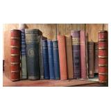 Box books & pr plaster bookends (chip)