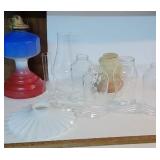 Box - oil lamp, chimneys, etc