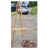2 easels,