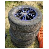 4 225/60R17 wheels and tires.