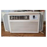 GE 8000 BTU air conditioner.