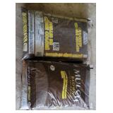 5 bags mulch, 3 brown, 2 cedar.