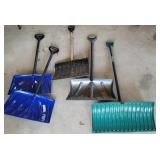 5 snow shovels.