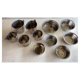 Box of stainless steel dog bowls and buckets -