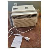 LG air conditioner. 8000 BTU.