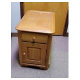 1 drawer, 1 door end stand.