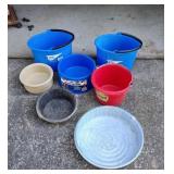 Heated pet bowl, buckets, etc.