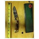 Broker wild life series knife.