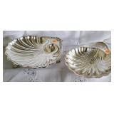 2 scalloped serving pieces