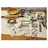 Kitchen Utensils incl oven timers, butter