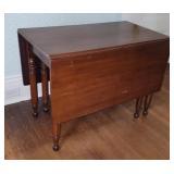 Gate leg drop leaf table 39"23"30" closed 39"56"