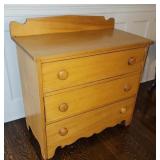 Early 3 drawer dresser 33"18"33"