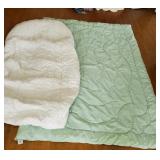 Twin Comforter and Mattress Pad - clean