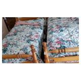 2 pretty Single Bed quilts (Beds not included)