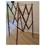 Folding drying/quilt rack