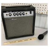 Spectrum guitar amplifier with microphone