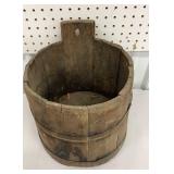 Early maple syrup bucket with tapered top