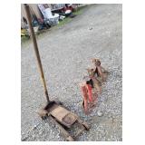 Jack and 4 jack stands