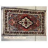 Small Oriental rug from Iran approx 15"x28"