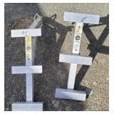 Aluminum ladder jacks