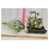 Japanese plant & Figures and Glass Fish