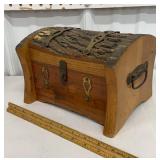 Adirondack style jewelry box