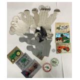 Box of equipment advertising metal plates - Old