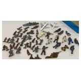 Blue tin with lead/Barclay(?) soldiers etc