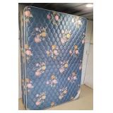 Serta full mattress & box spring - very clean