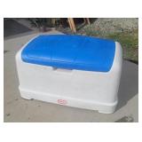 Little tikes toy box